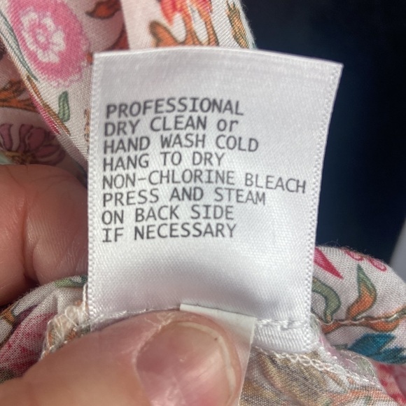 Kenar Floral Printed Flowy Blouse - Picture 6 of 6